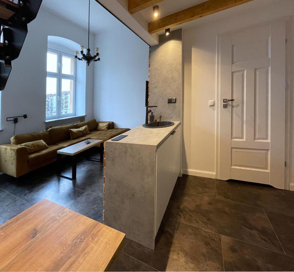 Off Side Story Apartment Лодз Екстериор снимка